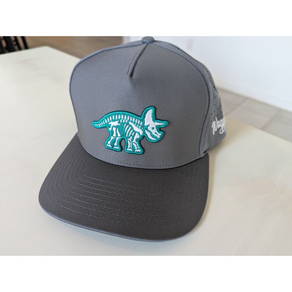 Waggle Golf Gray Triceraputts Dinosaur Triceratops Logo OG Snap Back Hat Cap - Picture 2 of 10